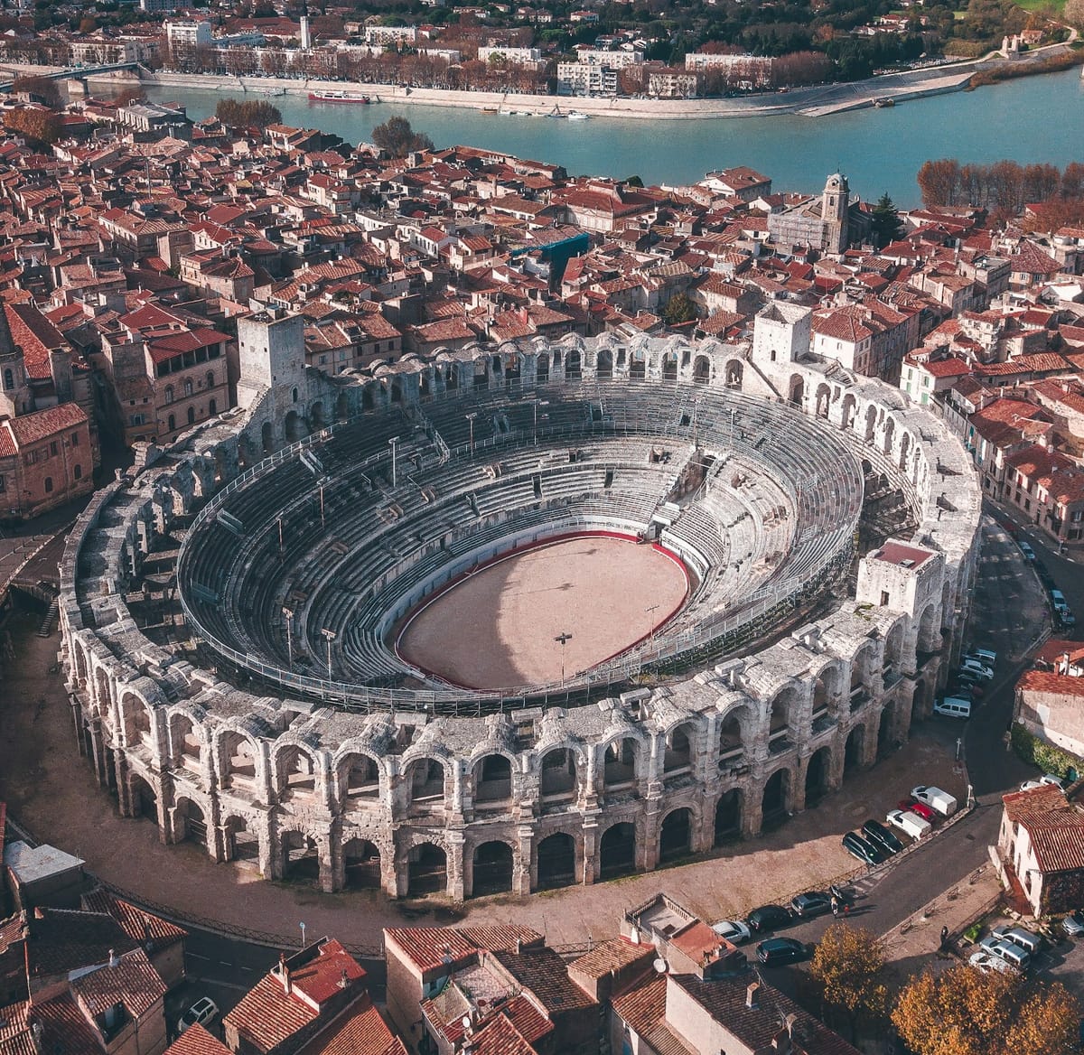 Amphithéâtre Romain : Arènes d'Arles